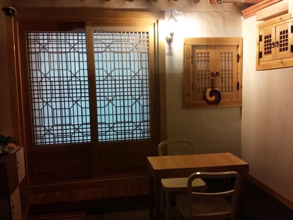 Seoul Lucky Guesthouse Hanok Bagian luar foto